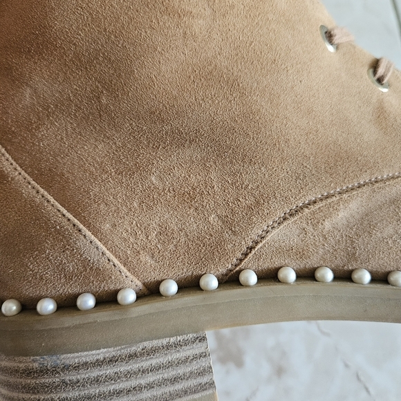 Stuart Weitzman Allie Suede Feminine Casual Leather Pearls Camel Boots Size 8. - Picture 10 of 10